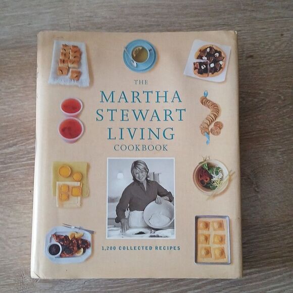 The Martha Stewart Living Cookbook - Vintage 2000 Hardcover Dust Jacket - Picture 2 of 15